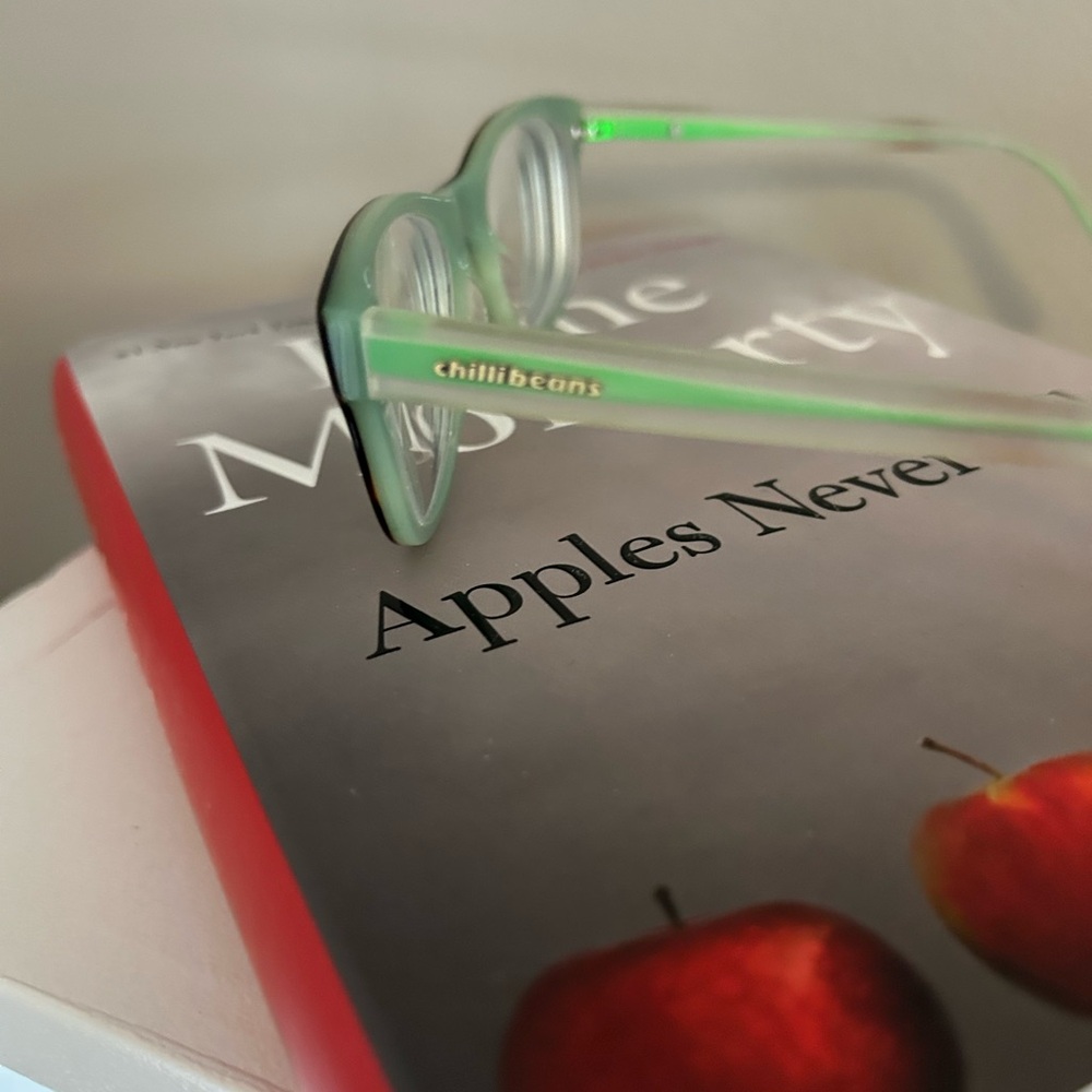 Brown Rectangular Glasses Classic Design - image 3